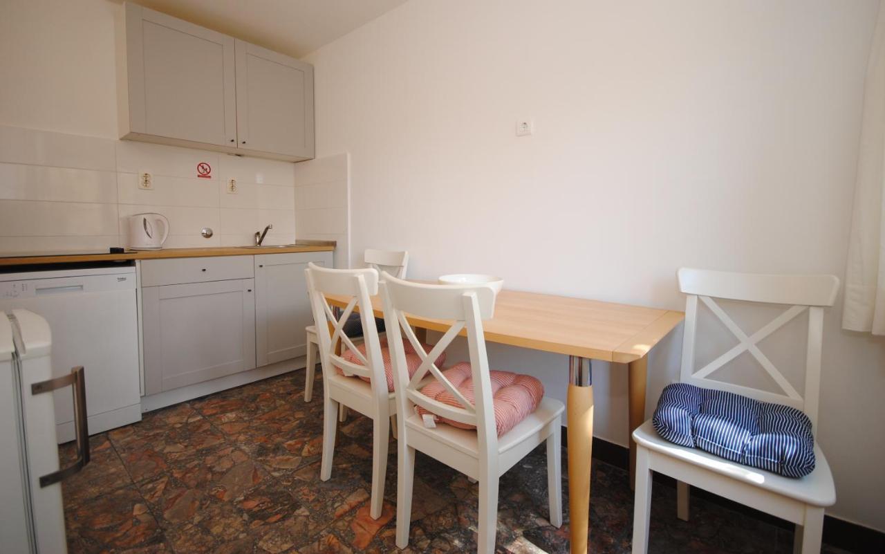 Rooms Dilk Віс Екстер'єр фото